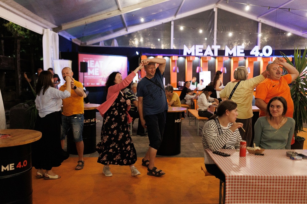 Petak na Meat Me 4.0: Nakon jutarnje divljači s Tomom Karamarkom, večeras na pozornicu stiže Elemental!