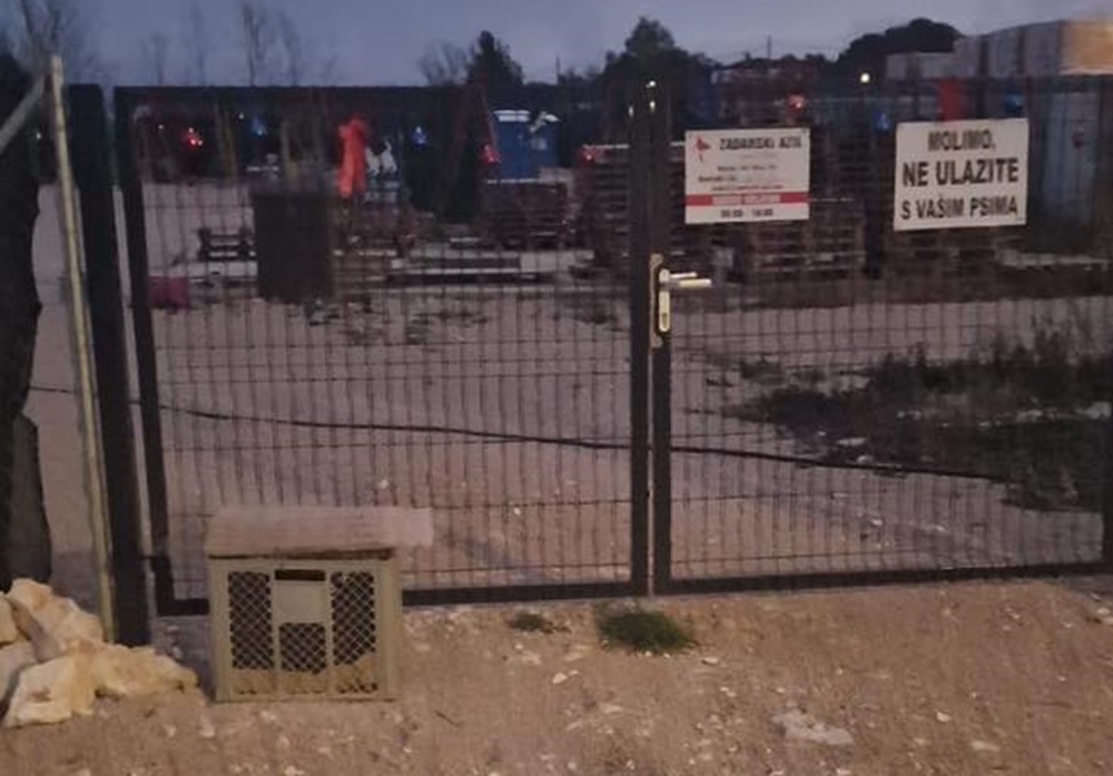 VOLONTERKE ZADARSKOG AZILA POSLALE PORUKU Mi odustajemo i ne želimo ovo više raditi. Tko hoće neka preuzme, nas 4 smo gotove!