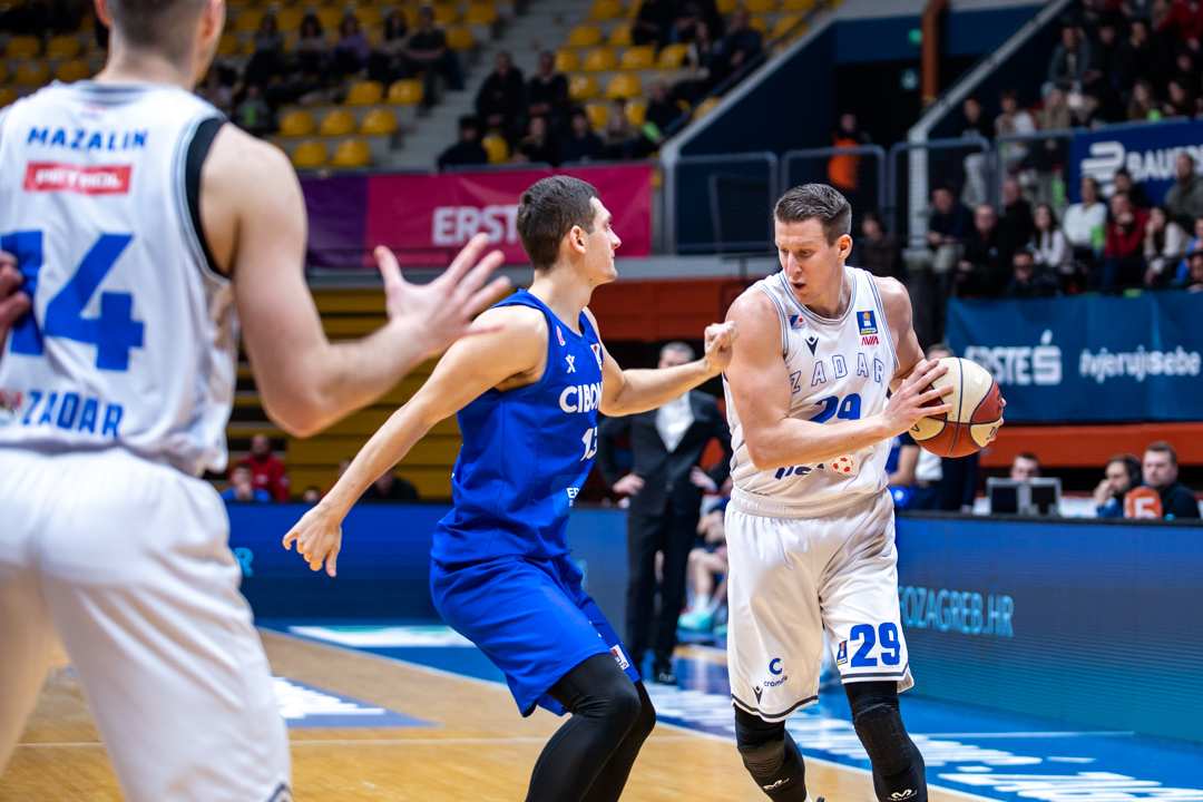 Božić se vratio i odveo Zadar do pobjede protiv Cibone u Zagrebu!