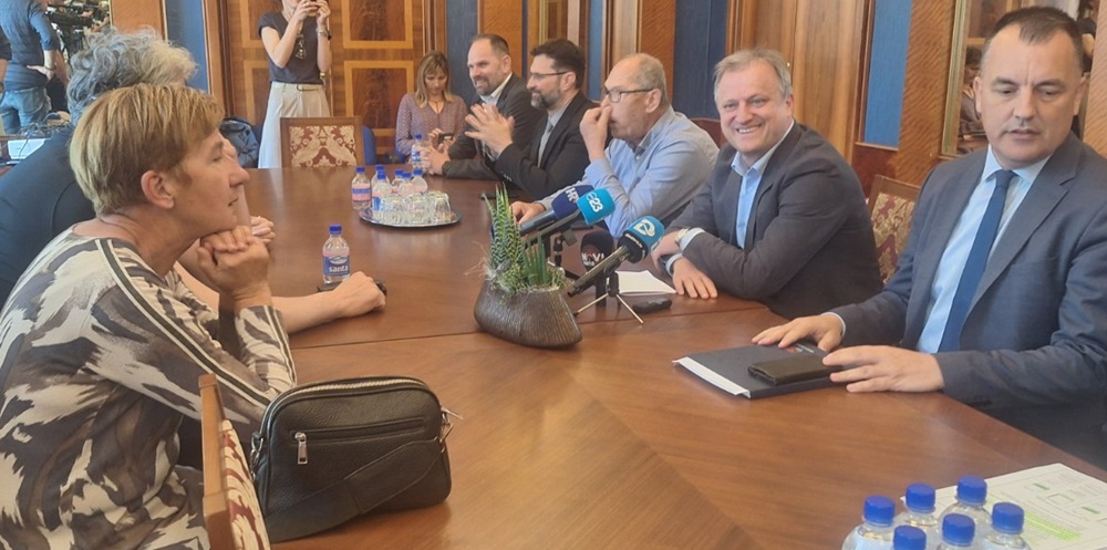 U GRADU I DALJE BEZ DOGOVORA OKO PRORAČUNA: Enio ustraje na zabrani  izdavanja građevinskih dozvola, a SDP i AM se nisu pojavili na sastanku