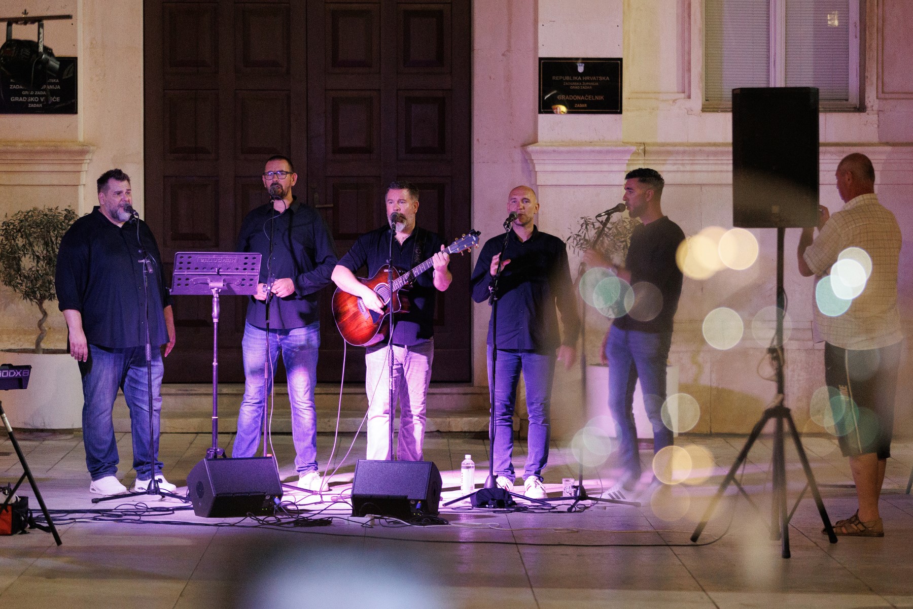 ZBOG LOŠEG VREMENA Klapa Munita večeras neće nastupiti na Narodnom trgu