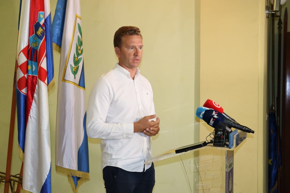 BILAVER ODGOVORIO ZUBČIĆU: "Nije Jure dugo izdržao biti fin, pristojan, umiven i uključiv. Zavladala je očito panika u njegovim redovima"