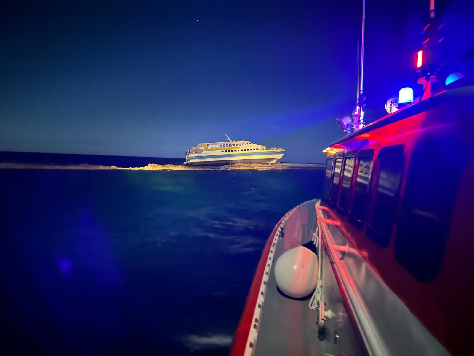Agencija za istraživanje nesreća otvara istragu za nasukani putnički katamaran "Princ Zadra"