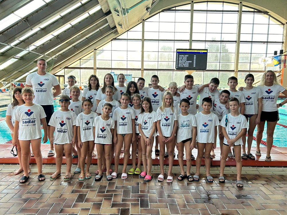 Najmlađi plivači Pk Zadar osvojili ukupno 6 medalja na natjecanju Zlatni dupin u Splitu