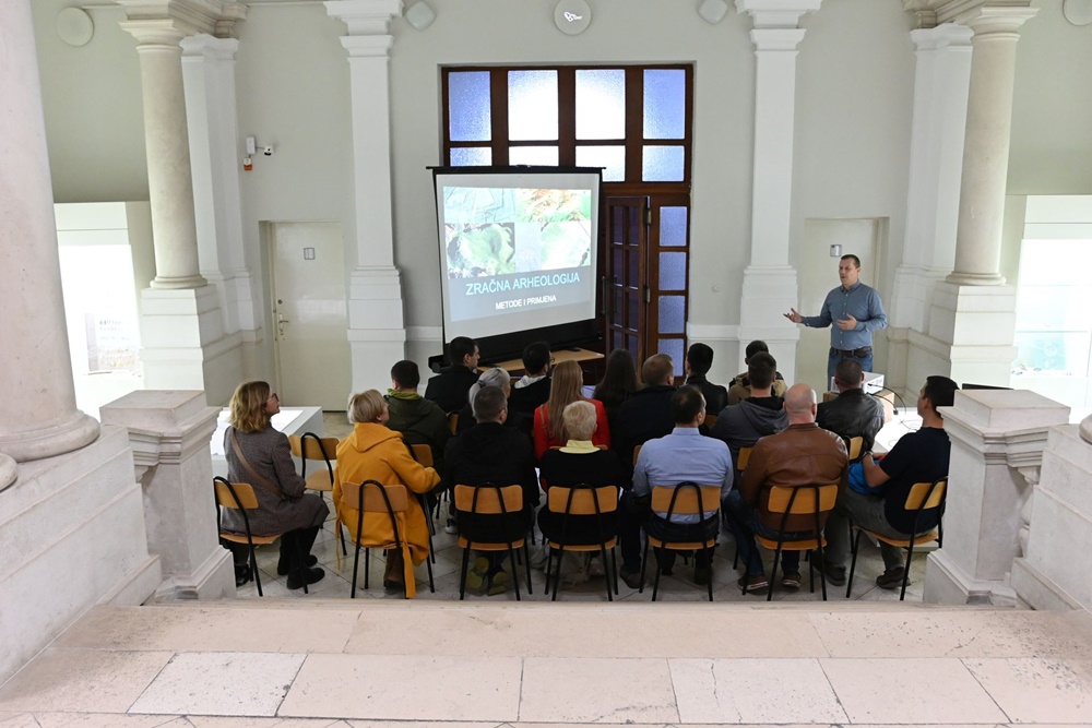 SVEUČILIŠTE U ZADRU Održan stručni posjet polaznika programa Specijalizacije za vojne nastavnike letenja