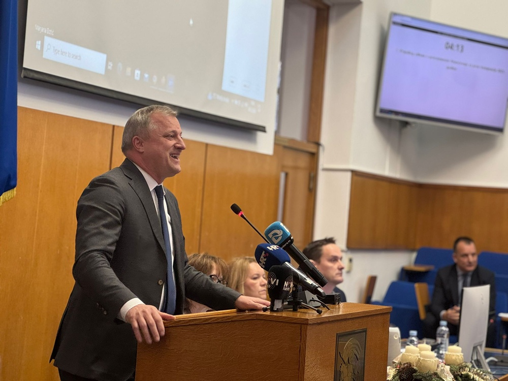 Dukić: "Proračun se treba donijeti zbog građana koji su ukupno 15 mjeseci od posljednjih 39 trpjeli posljedice proračunske blokade."
