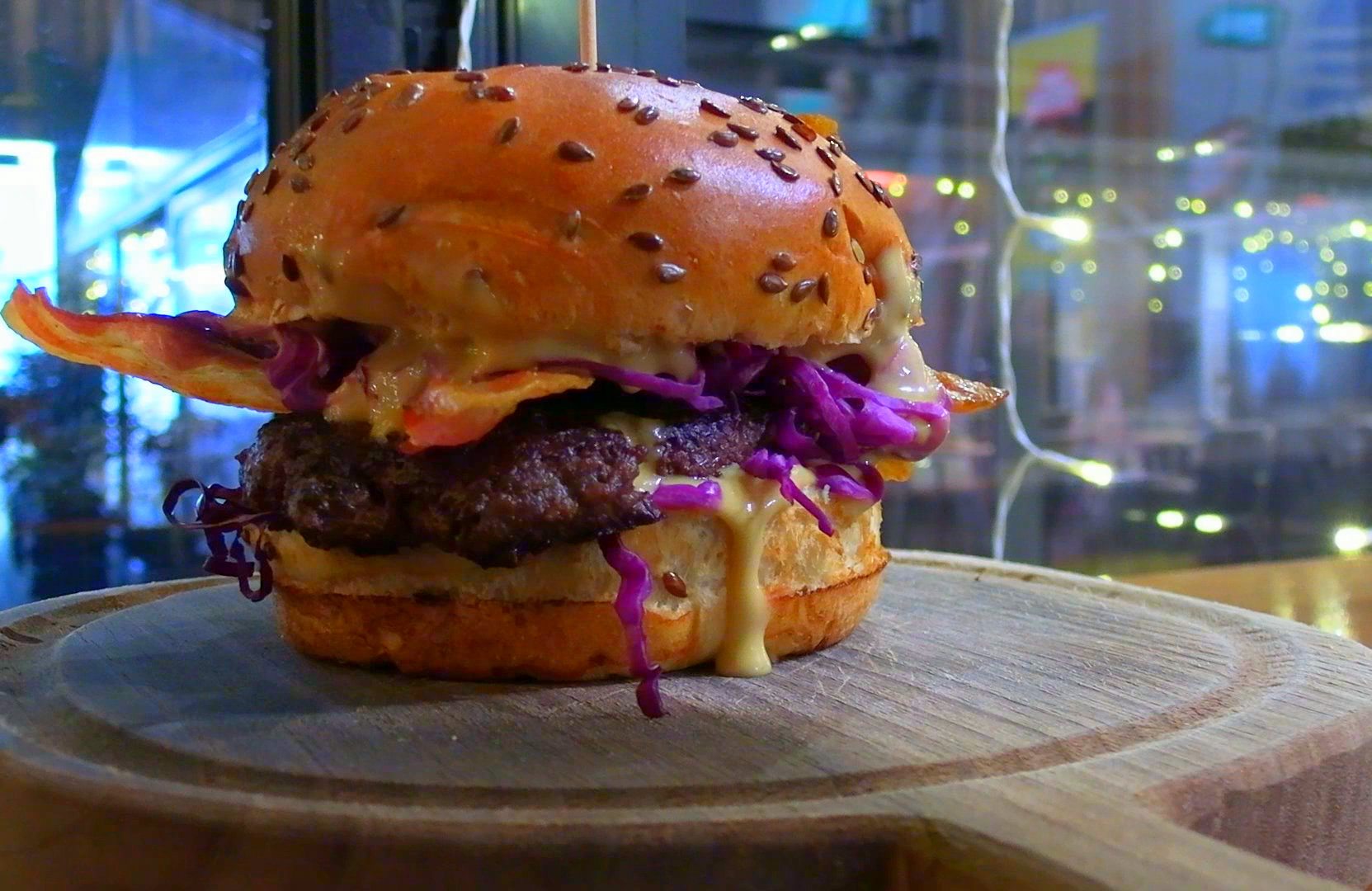 SUBMARINE WINTER HAMBURGER Savršeni hamburgeri za hladne dane
