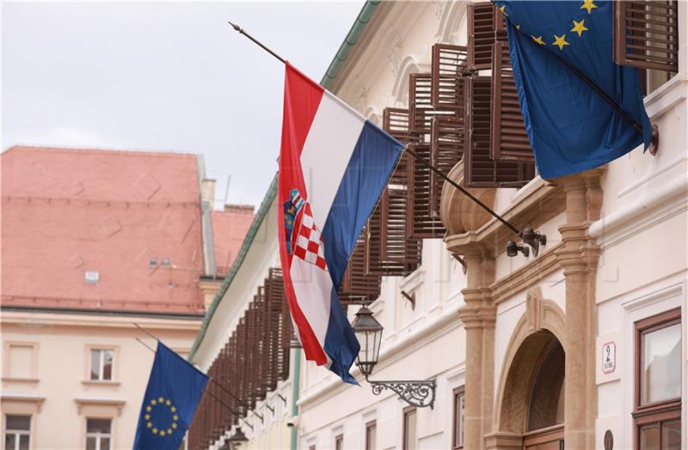 TRAGEDIJA U HRVATSKOJ Vlada sutrašnji dan proglasila Danom žalosti