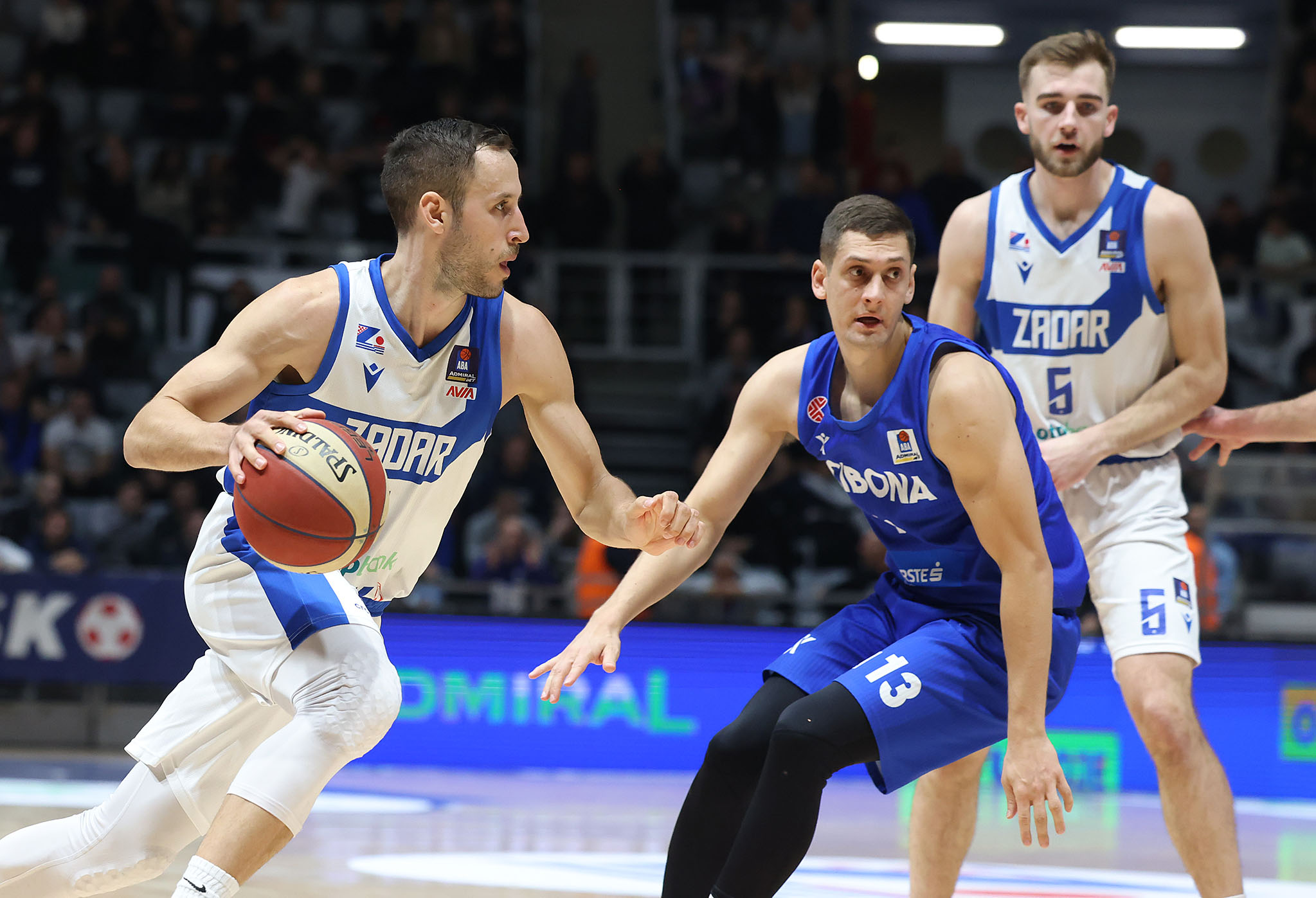 DERBI UOČI PROSLAVE Zadar u gostima kod Cibone ide po potvrdu startne jedinice