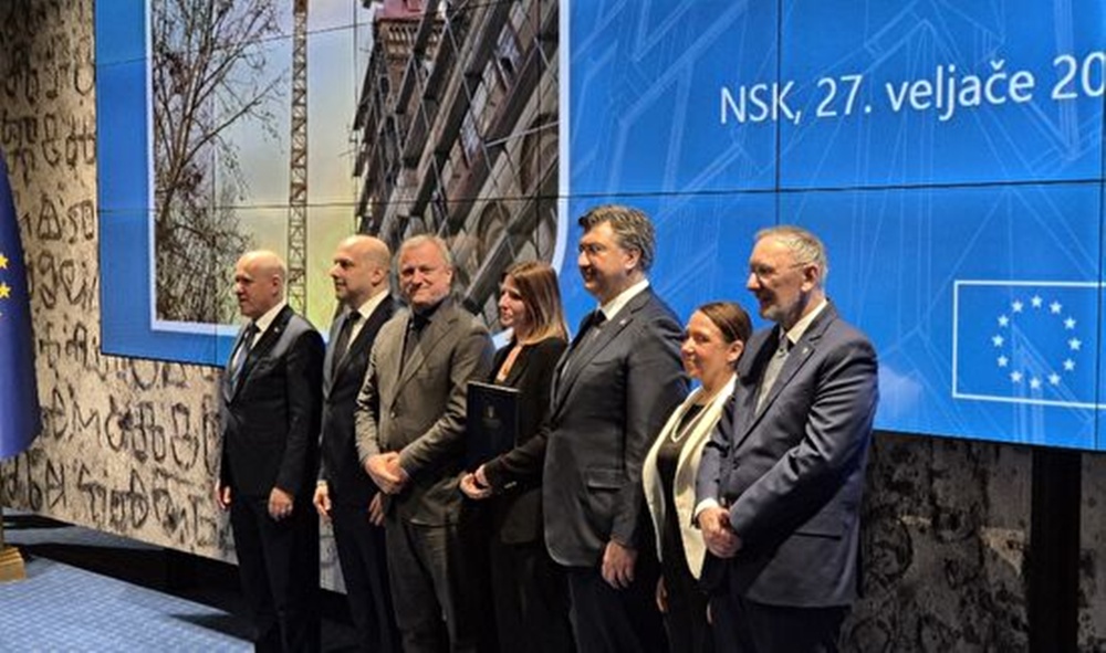 BESPOVRATNA SREDSTVA  Zadru uručeni milijunski ugovori za energetsku obnovu OŠ Benje, OŠ Stanovi i DV Radost