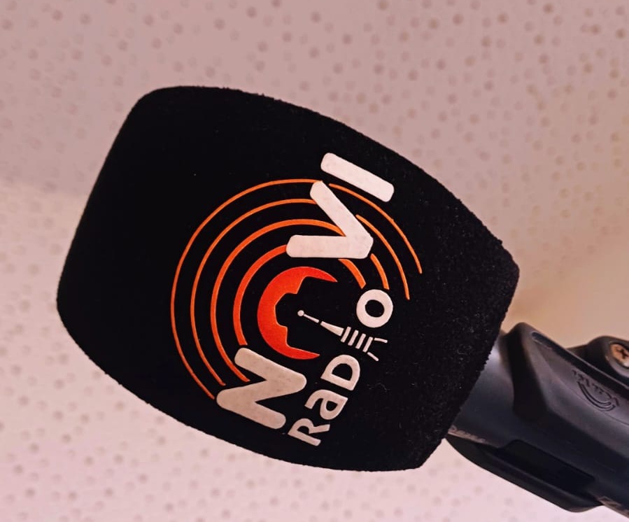 TRENUTAK KAD JE POTRES UŽIVO ZATRESAO STUDIO NOVOG!