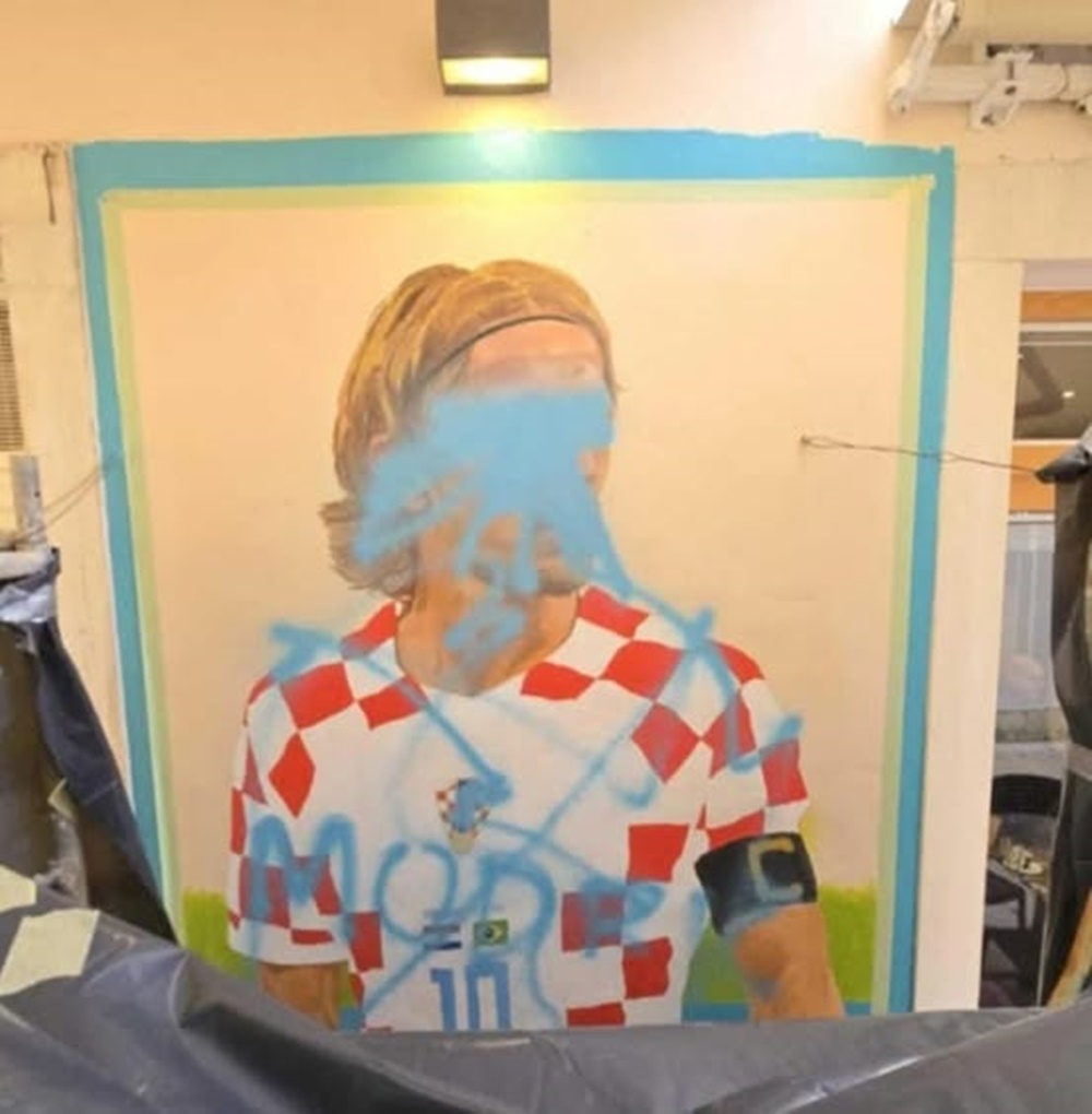 VANDALSKI ČIN Uništen mural Luke Modrića! Gaši ponudio financijsku pomoć za njegovu obnovu