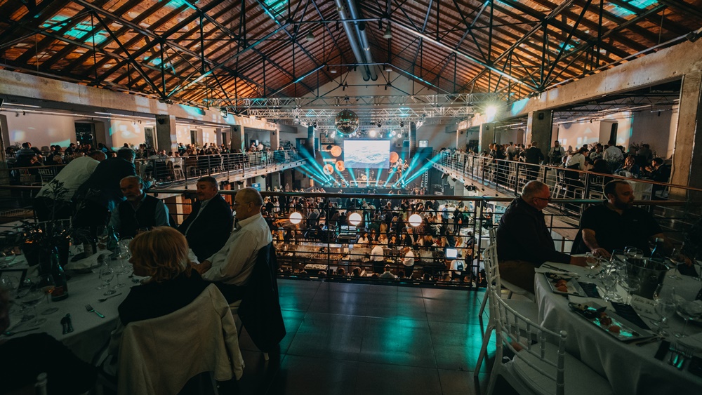 TUNA, SUSHI & WINE FESTIVAL Tko će i što kuhati na gala večeri u Arsenalu 11. travnja, tko će sve pjevati i svirati te kako do ulaznica i po kojoj cijeni