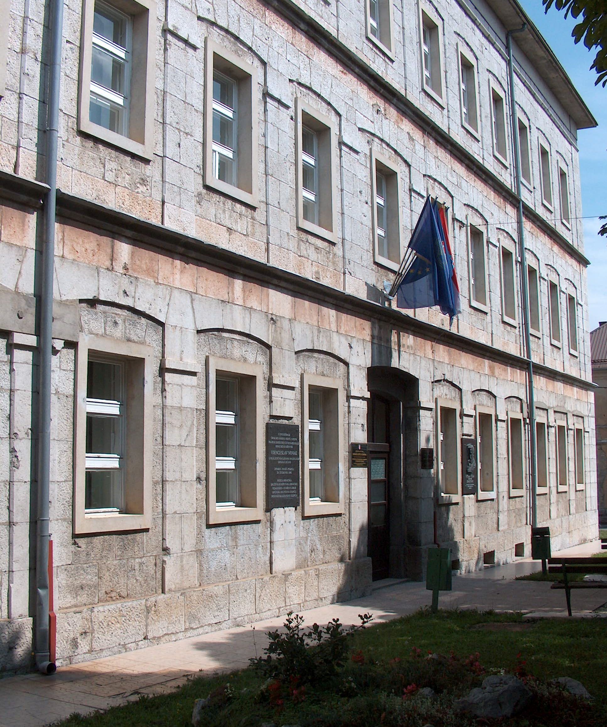 NOVI STUDIJ U GOSPIĆU Od jeseni kreće program Ranog i predškolskog odgoja i obrazovanja