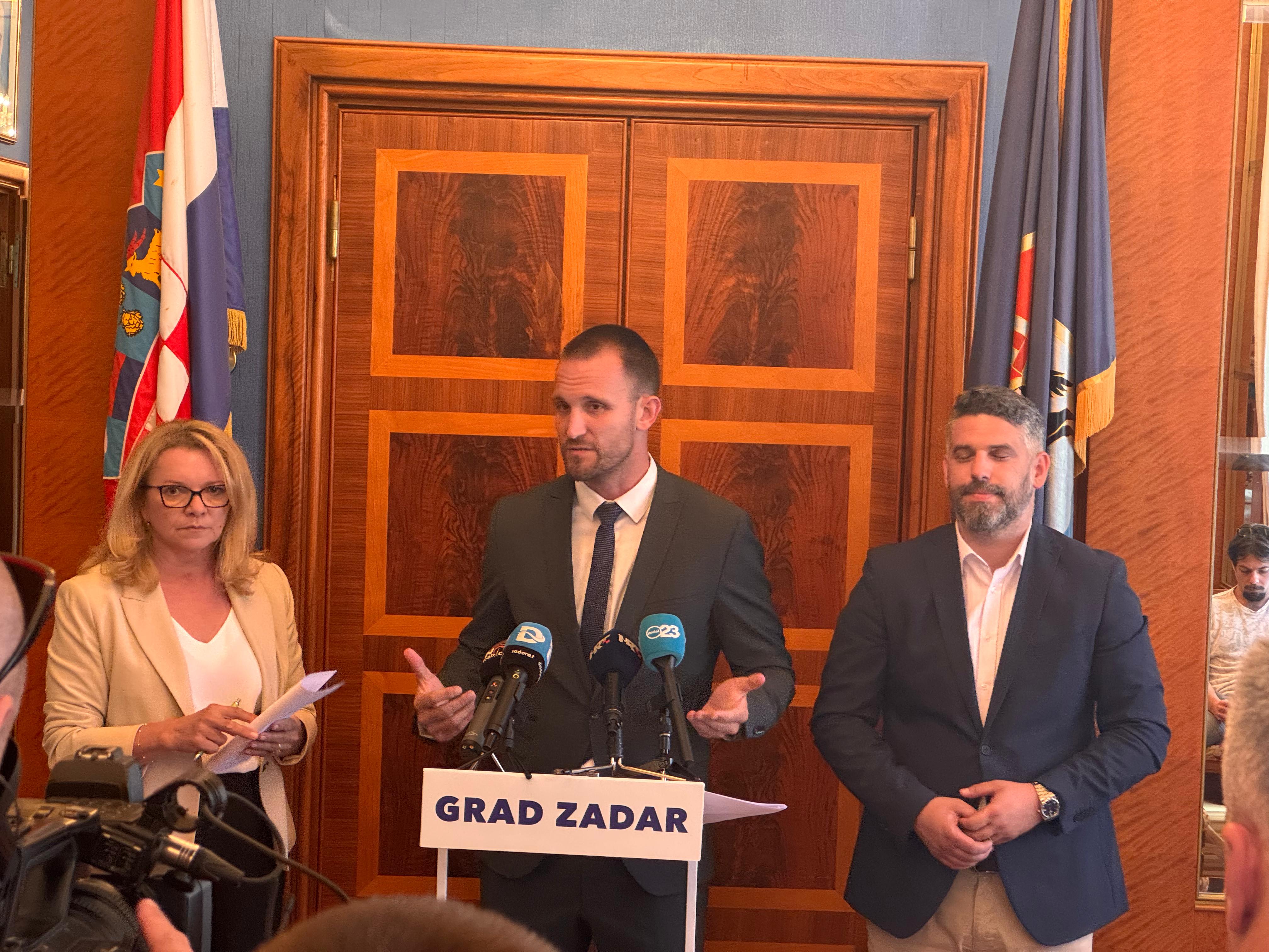 GRAD ZADAR STANDARDIZIRA ZAPOŠLJAVANJA Od jeseni više transparentnosti i jednak pristup za sve građane