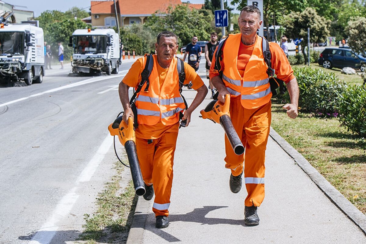 IZA KULISA 24 sata s ekipom Čistoće