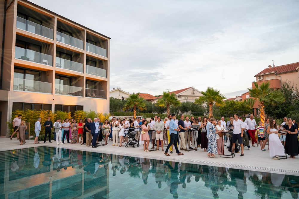 [FOTO] Brojne poznate osobe uveličale proslavu uspješnog početka rada Molum Hotel & Residences