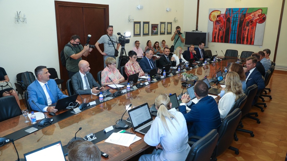 ŽUPANIJSKI OBJEKTIV Najavljena brojna ulaganja u zdravstvo do kraja ove godine, planira se i dodatno rasterećenje za smještaj starijih osoba