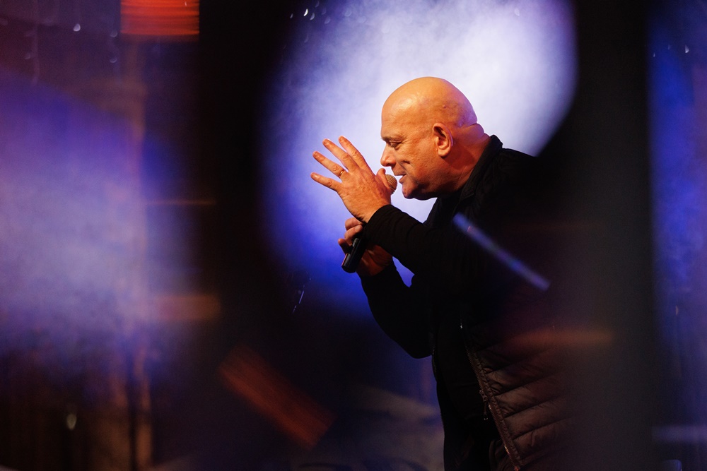 Zoran Jelenković na rivi u Petrčanima