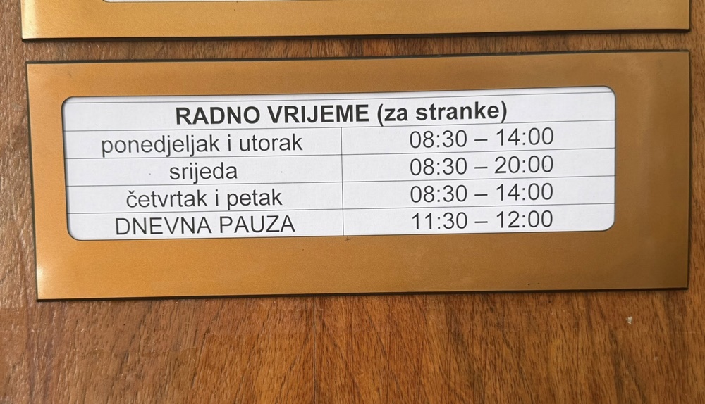 PRIJEDLOG ŽUVELE Srijedom pisarnica Grada Zadra radi do 20 sati
