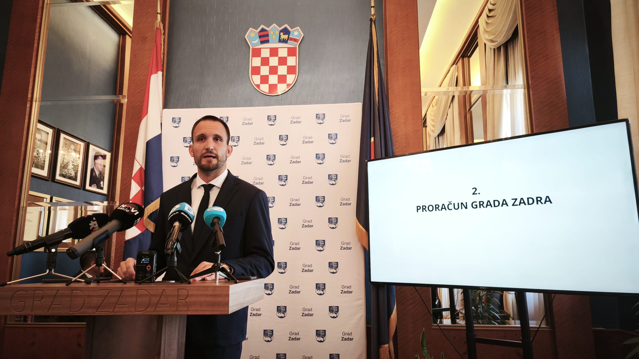 ERLIĆ PREDSTAVIO PRORAČUN ZA TEKUĆU GODINU Uvršteni prijedlozi Biloglava, Žuvele i Barića