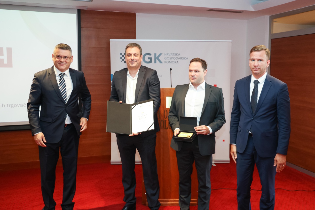 ŽUPANIJSKI OBJEKTIV Zadarsko gospodarstvo na putu rasta: Dodijeljene "Zlatne kune" za iznimno poslovanje