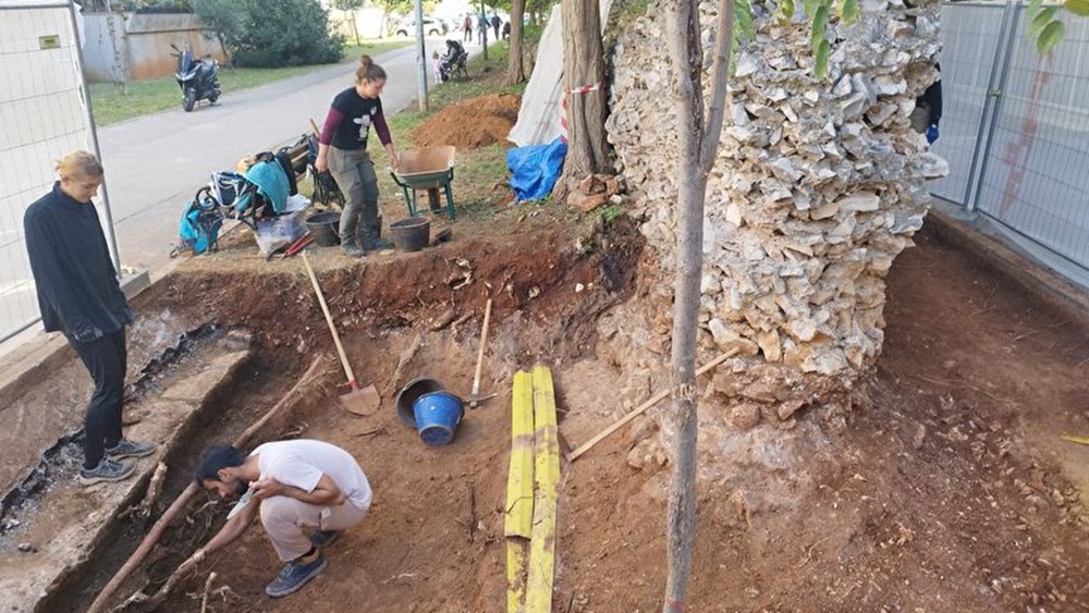 Grad Zadar pokrenuo projekt arheološkog istraživanja rimskog akvedukta na Bulevaru