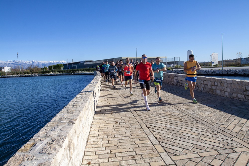 Polumaraton Nin–Zadar okuplja rekordnih 300 trkača povodom Dana grada