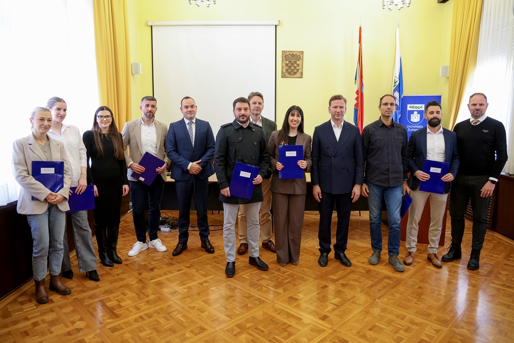 ŽUPANIJSKI OBJEKTIV Deset poduzetnika dobilo potpore za razvoj IKT sektora u Zadarskoj županiji