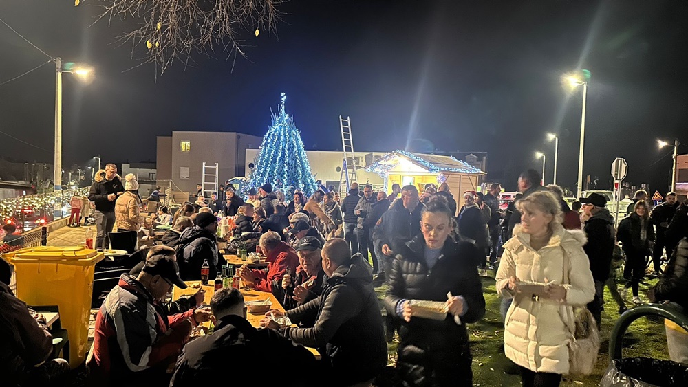 ADVENT NA PLOVANIJI Rekordna fritaja i Badnje jutro uz ribu