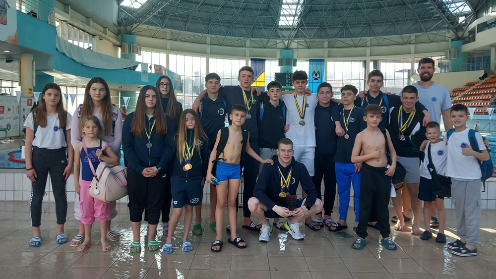 TRIJUMF JADERE U SARAJEVU Mate Molnar osvojio pehar, mladi plivači donijeli 25 medalja