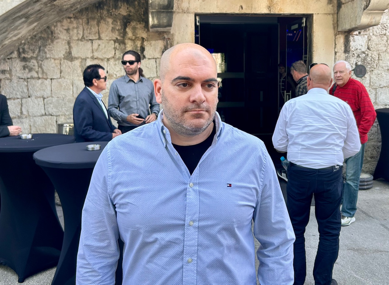 Neurokirurg Ivica Francišković primio Godišnju nagradu Zadarske županije za postignuća u 2025. "Prepoznat je rad i napredak cijelog Odjela!"