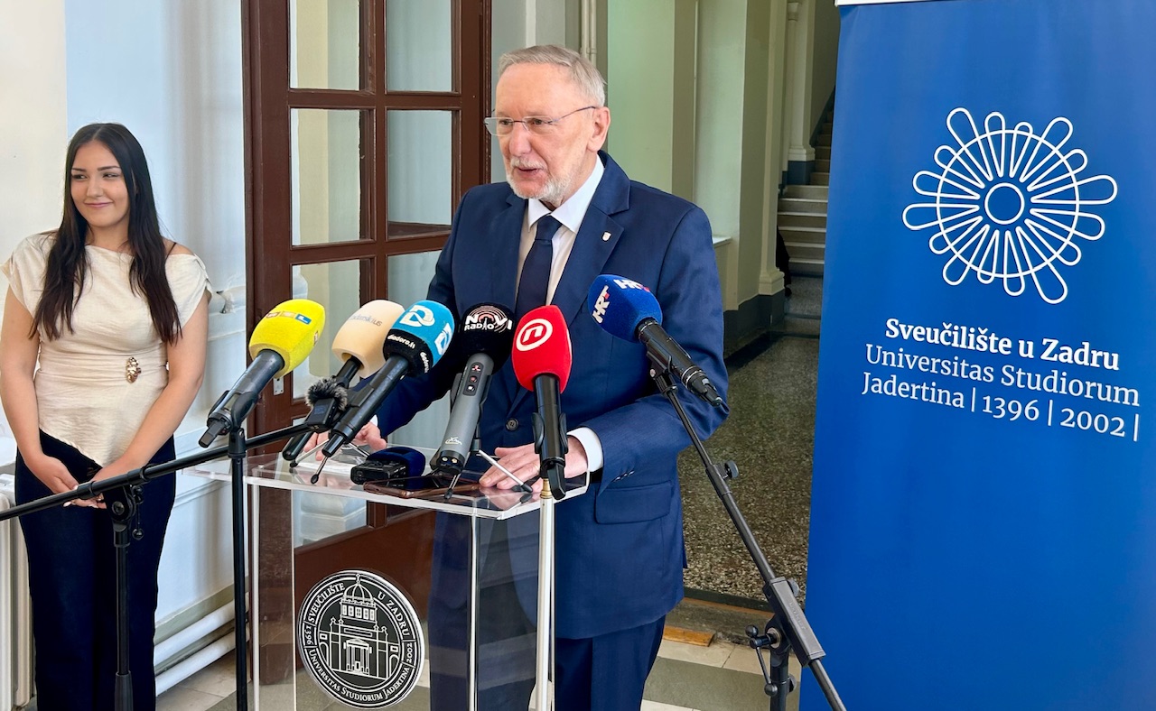 Ministar Božinović u Zadru: Dodatno intenziviramo međunarodnu suradnju zbog dojava o bombama