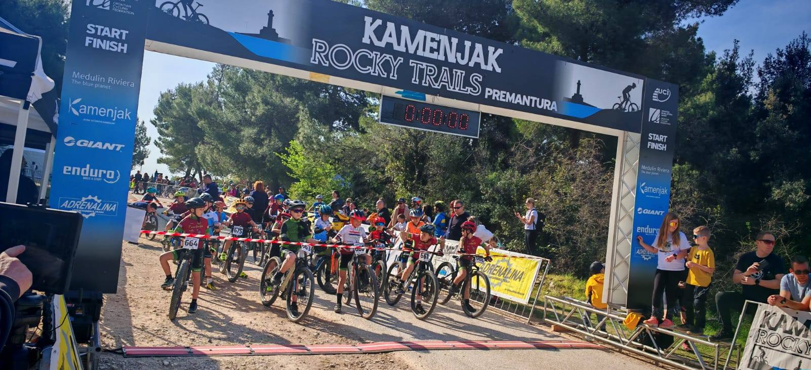 Mladi i iskusni vozači BK Posedarja oduševili na tri velika natjecanja